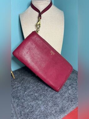 Fossil Wristlet